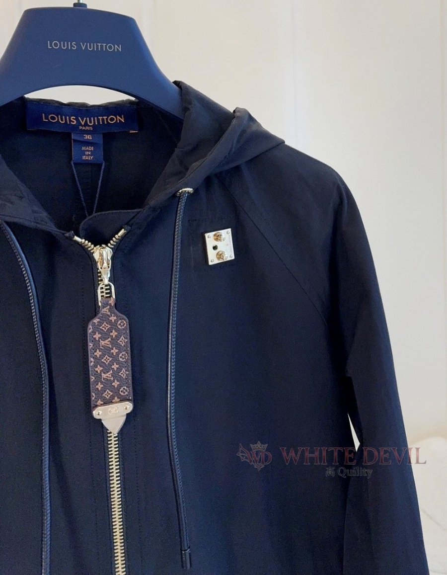 하얀악마 이미테이션 루이 점퍼 (11).jpg