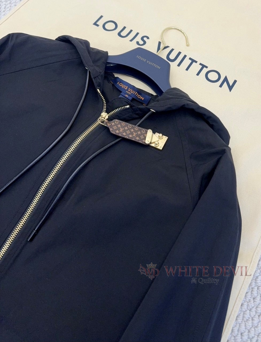 하얀악마 이미테이션 루이 점퍼 (15).jpg