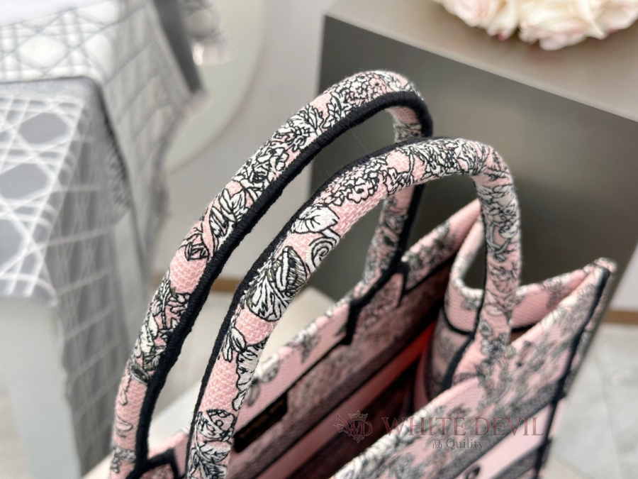 하얀악마 레플리카 디올 북토트백 (10).jpg