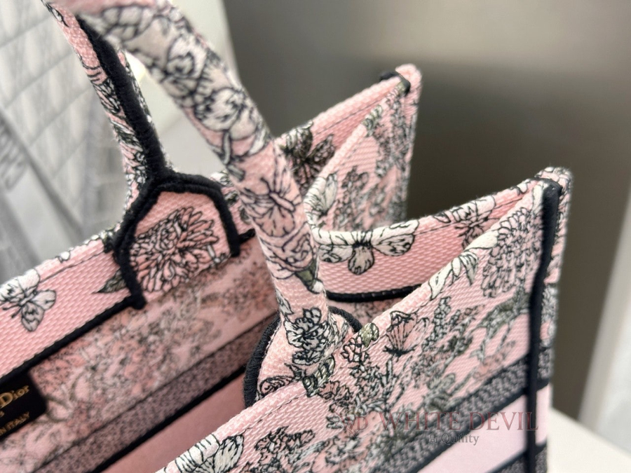 하얀악마 레플리카 디올 북토트백 (13).jpg