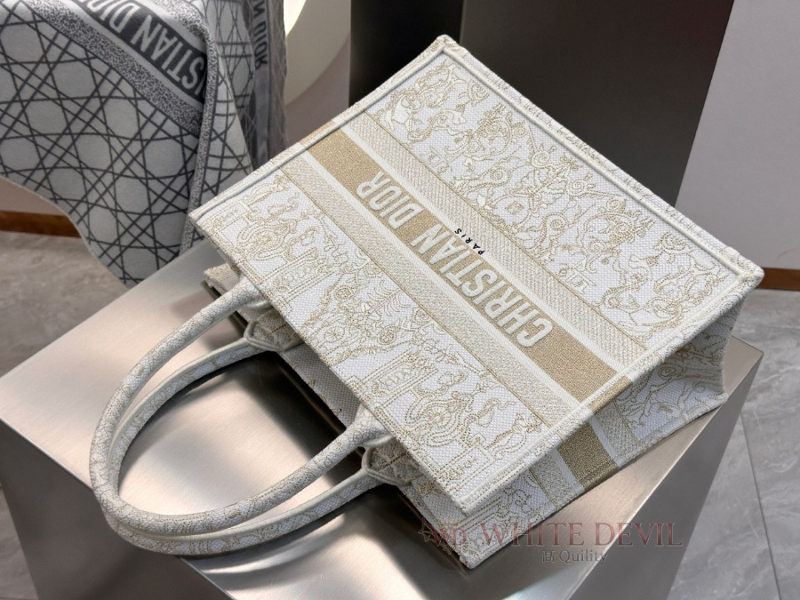 하얀악마 레플리카 디올 북토트백 (8).jpg