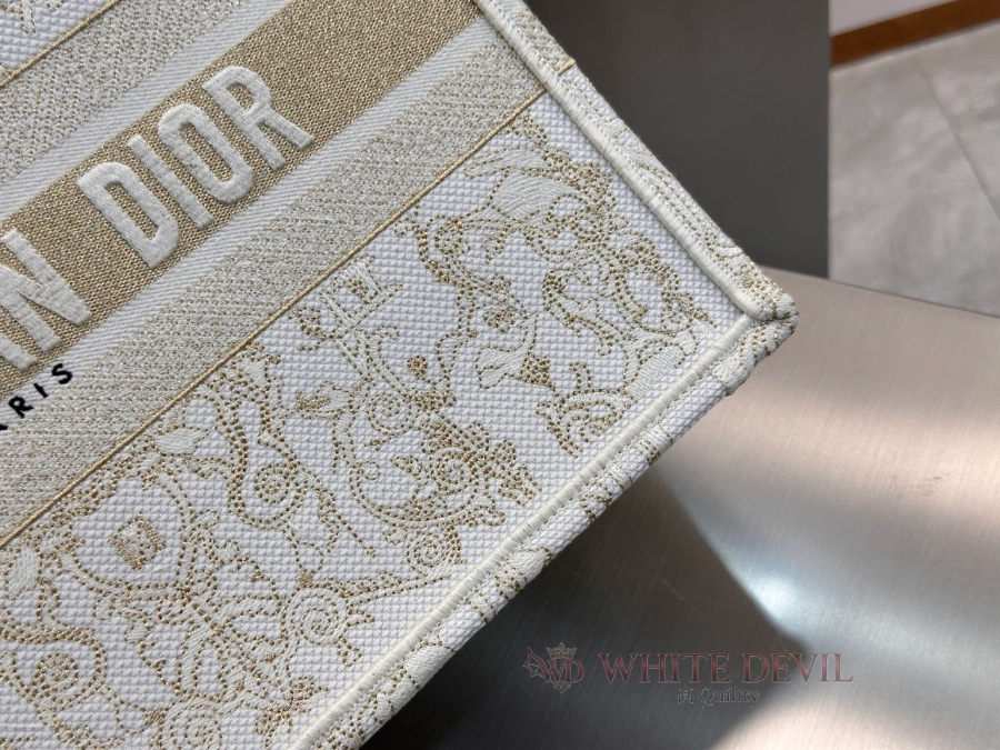 하얀악마 레플리카 디올 북토트백 (14).jpg