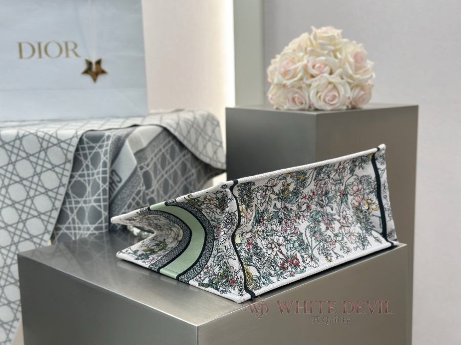 하얀악마 레플리카 디올 북토트백 (10).jpg
