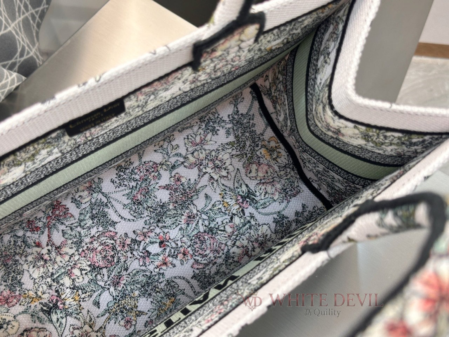 하얀악마 레플리카 디올 북토트백 (11).jpg