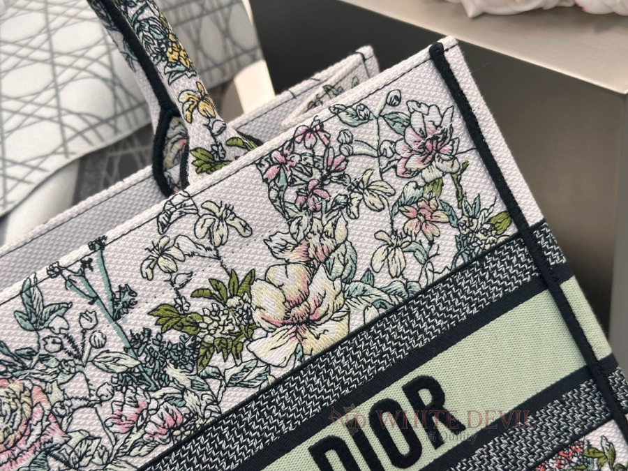 하얀악마 레플리카 디올 북토트백 (12).jpg