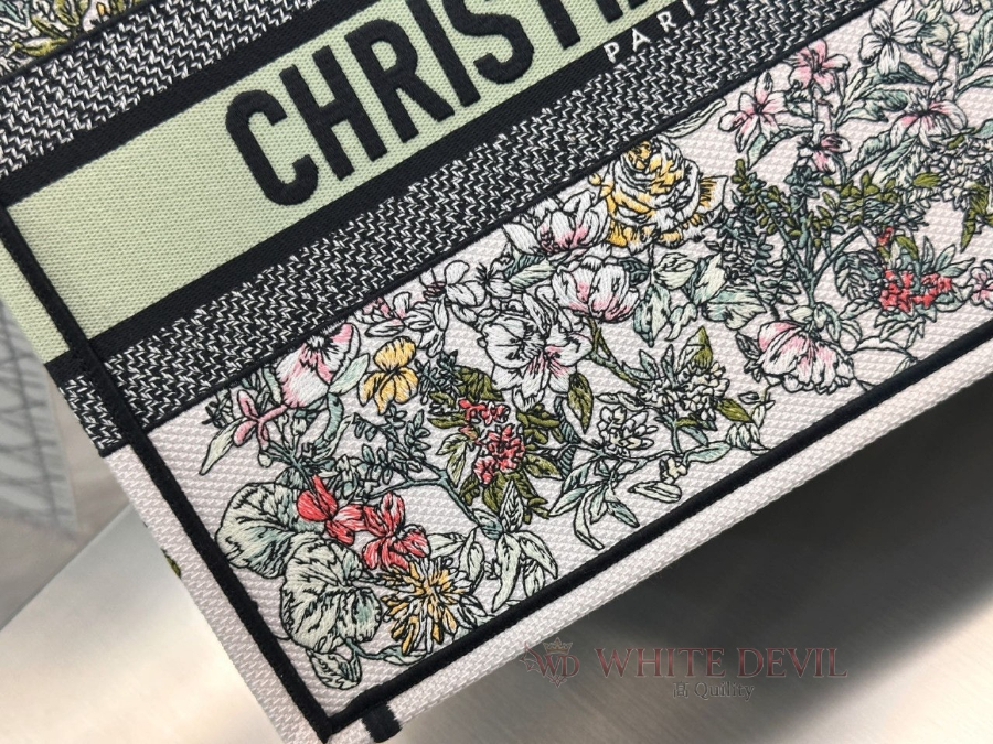 하얀악마 레플리카 디올 북토트백 (14).jpg