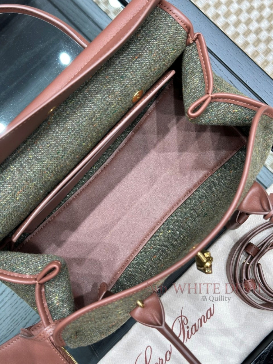 하얀악마 레플리카 로로 룸백 (6).jpg