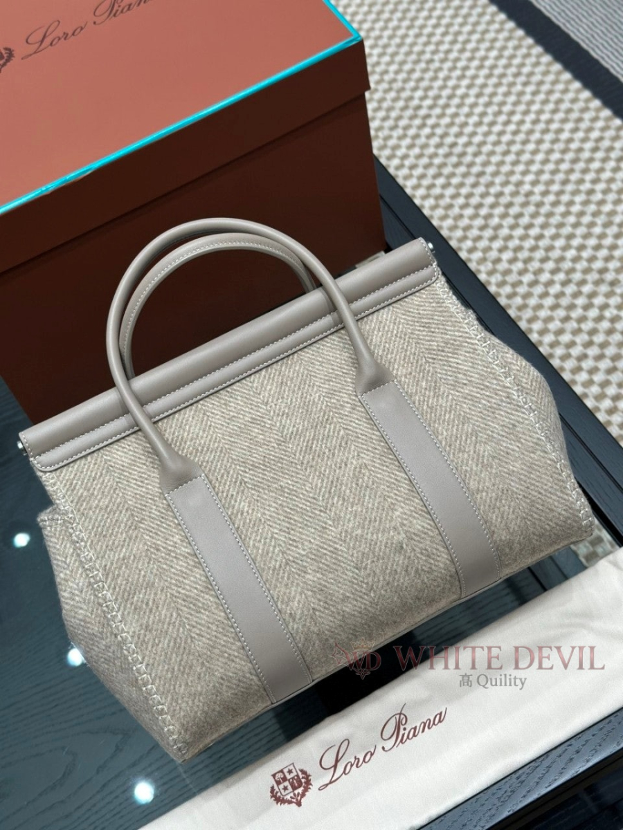 하얀악마 레플리카 로로 룸백 (2).jpg