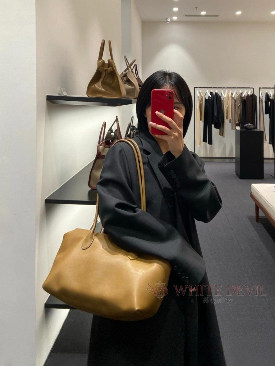 하얀악마 레플리카 더로우 테라스백 (1).jpg