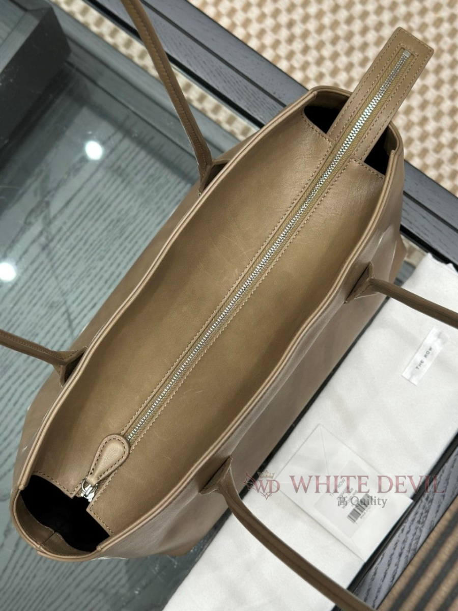 하얀악마 레플리카 더로우 테라스백 (5).jpg