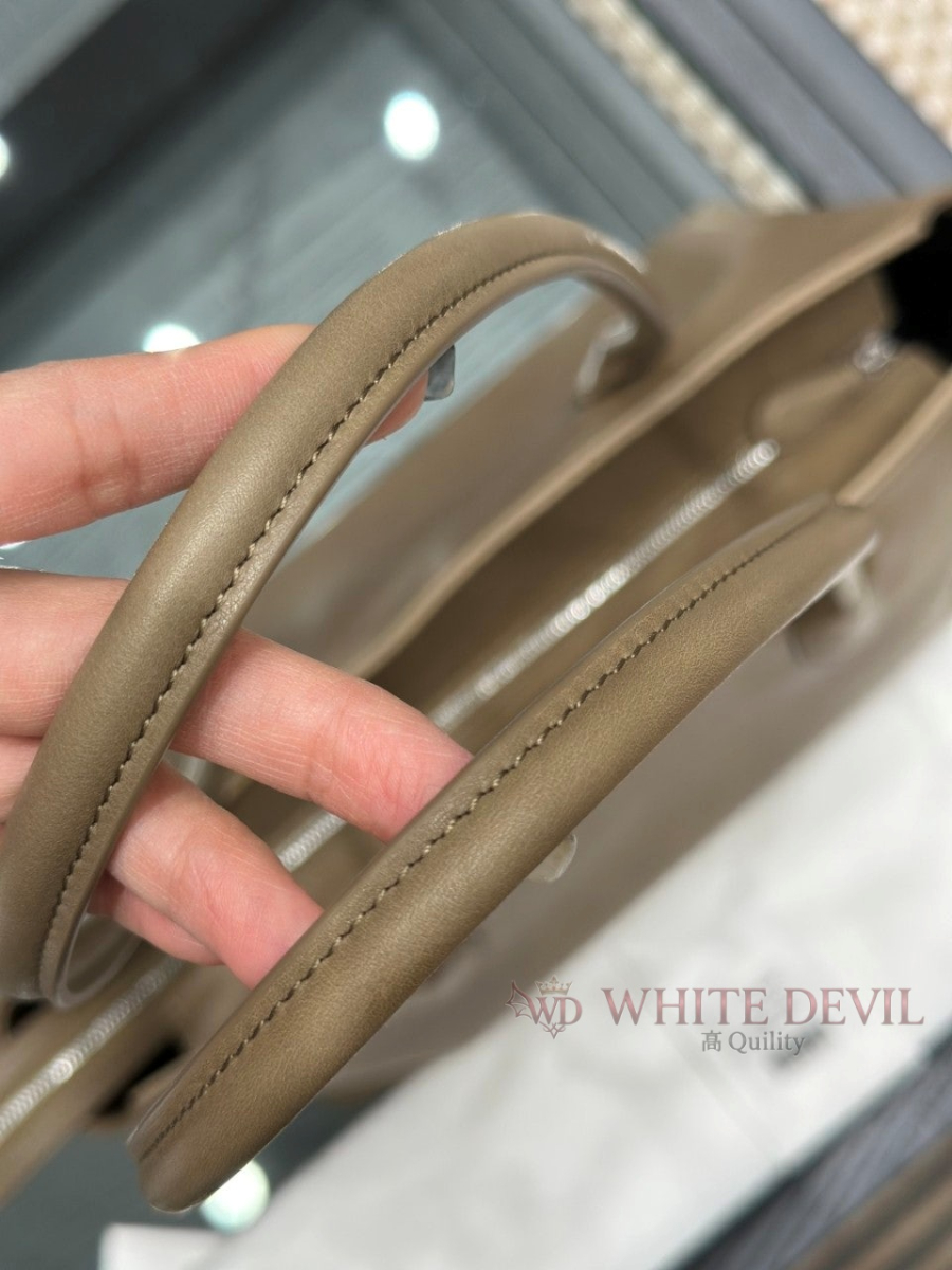 하얀악마 레플리카 더로우 테라스백 (9).jpg