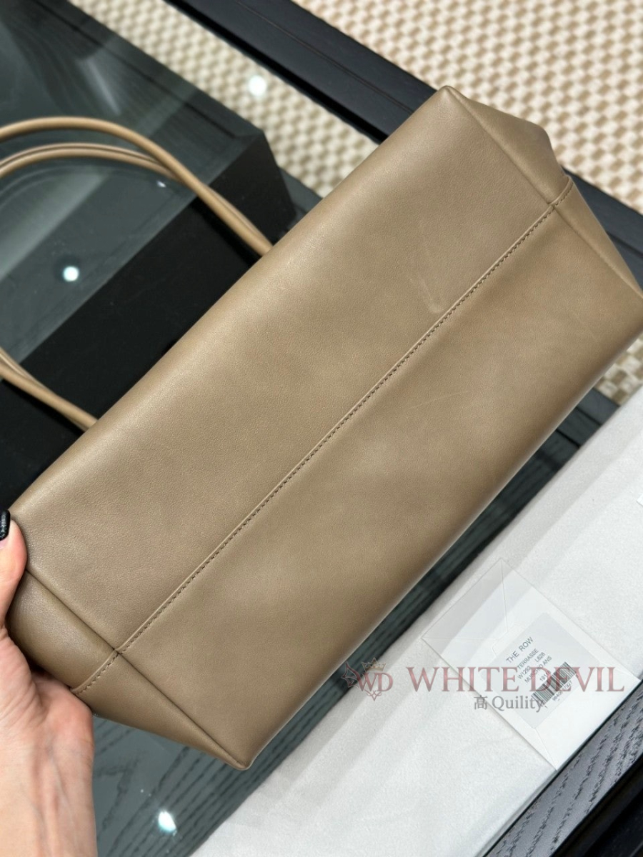 하얀악마 레플리카 더로우 테라스백 (8).jpg