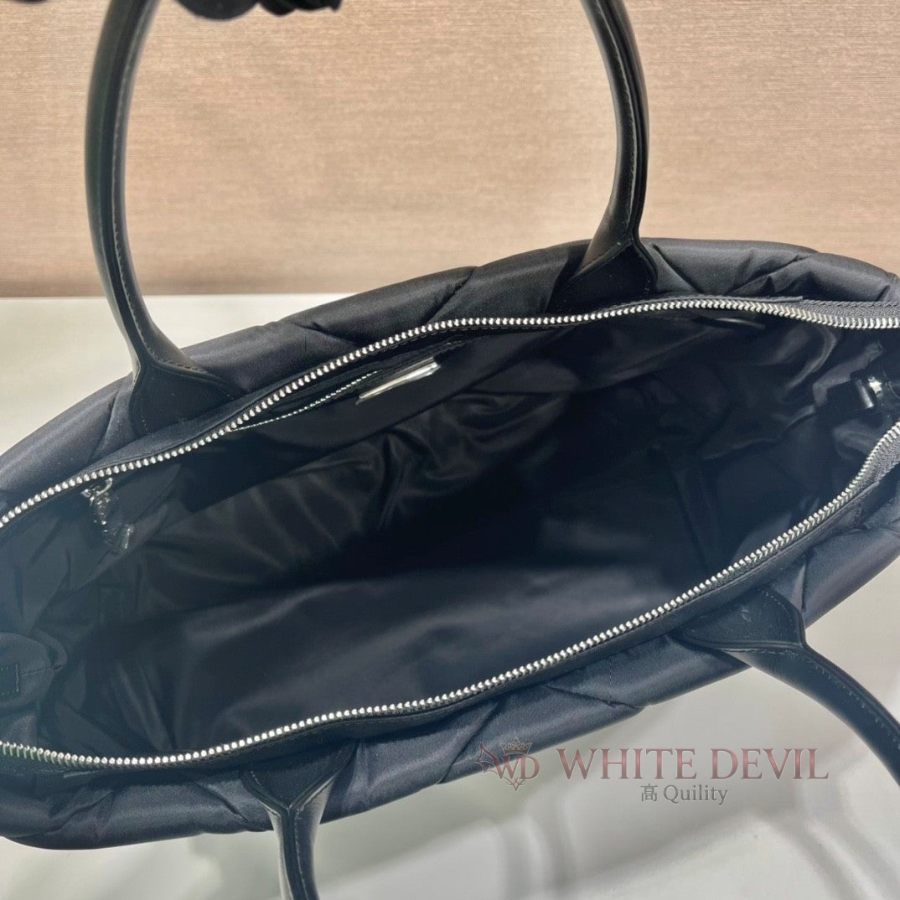 하얀악마 레플리카 프라다 가방 (8).jpg