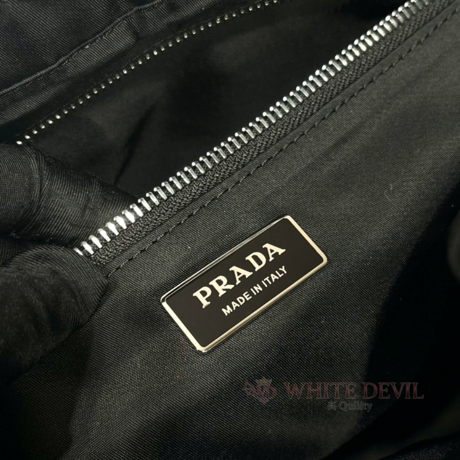 하얀악마 레플리카 프라다 가방 (9).jpg
