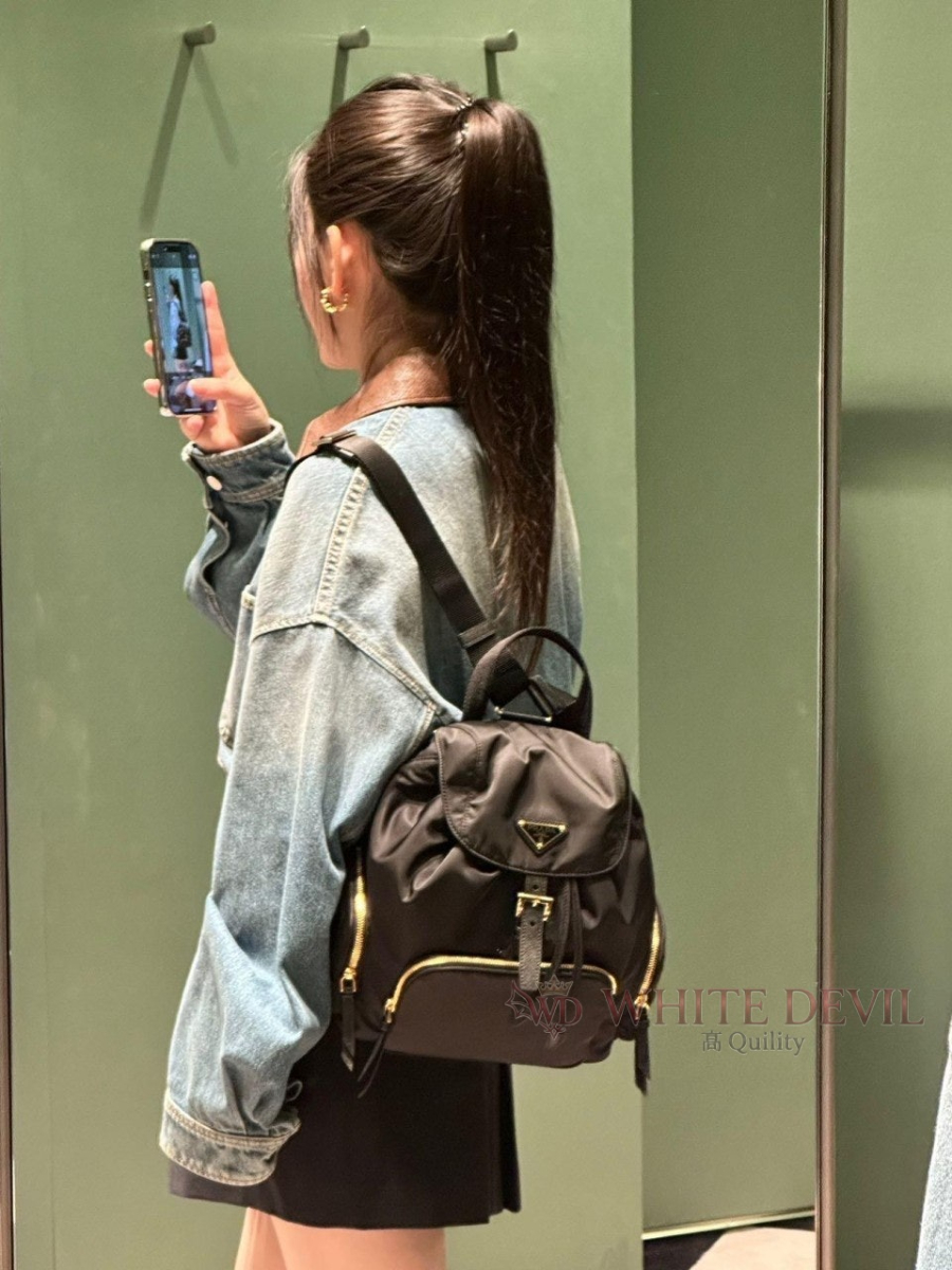 하얀악마 레플리카 프라다 백팩 (1).jpg