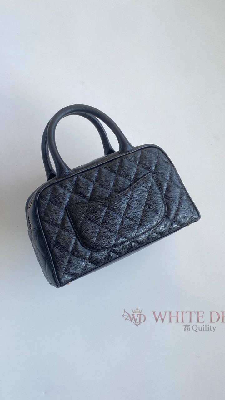 하얀악마 레플리카 샤넬 볼링백 (6).jpg