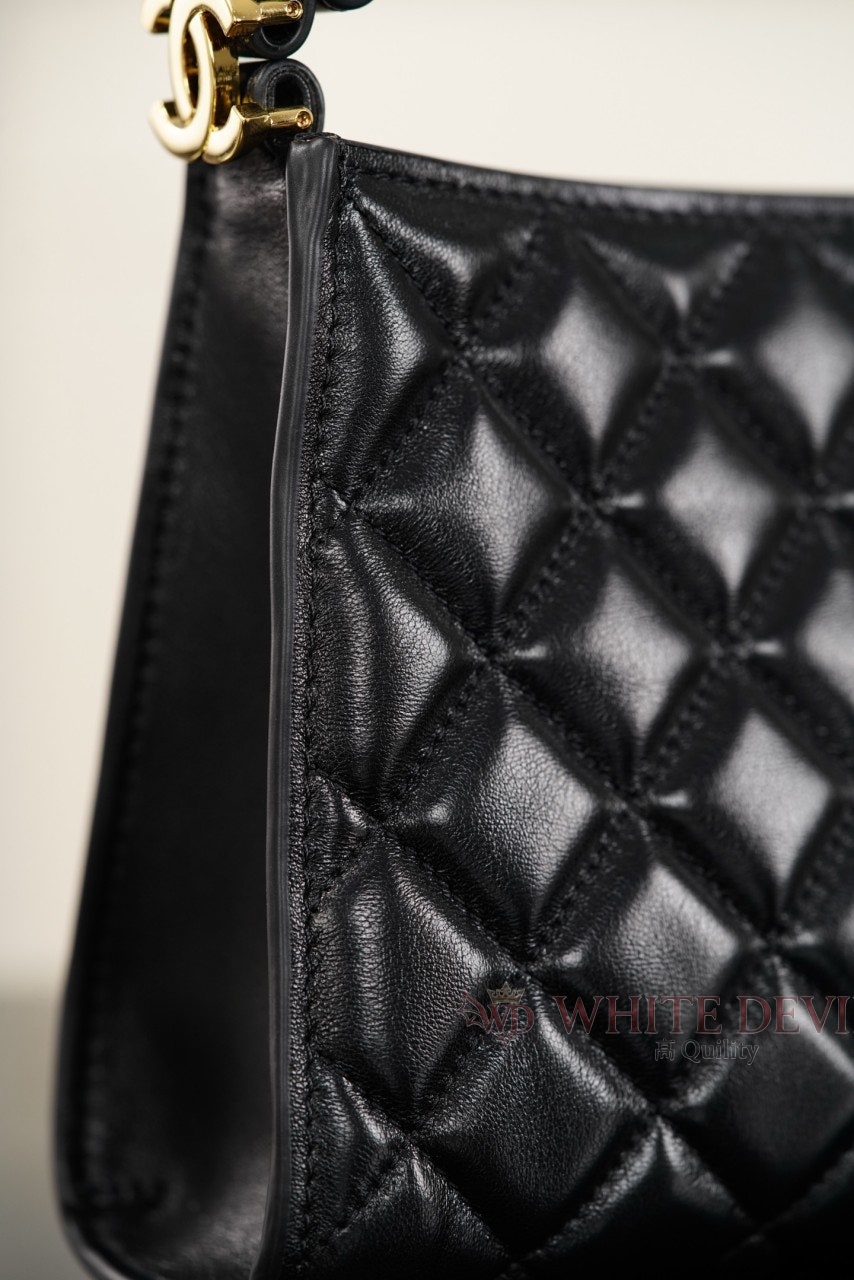 하얀악마 레플리카 샤넬 호보백 (11).jpg