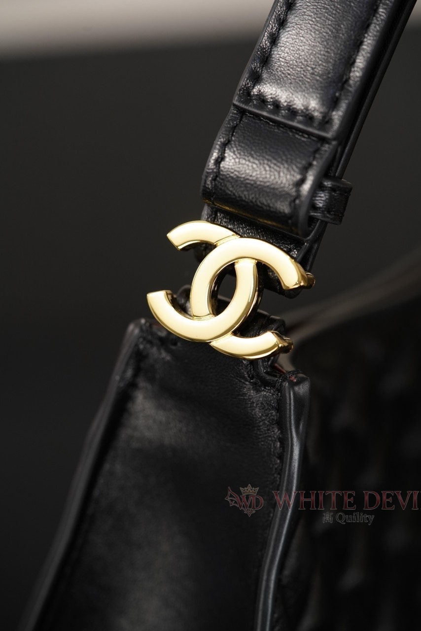 하얀악마 레플리카 샤넬 호보백 (26).jpg