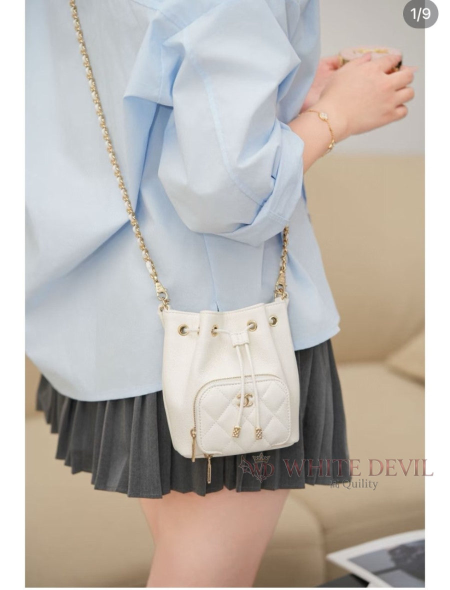 하얀악마 레플리카 샤넬 버킷백 (1).jpg