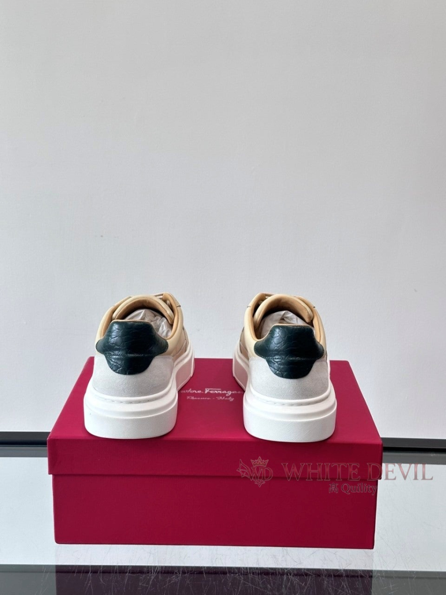 하얀악마 이미테이션 페라가모 운동화 (13).jpg