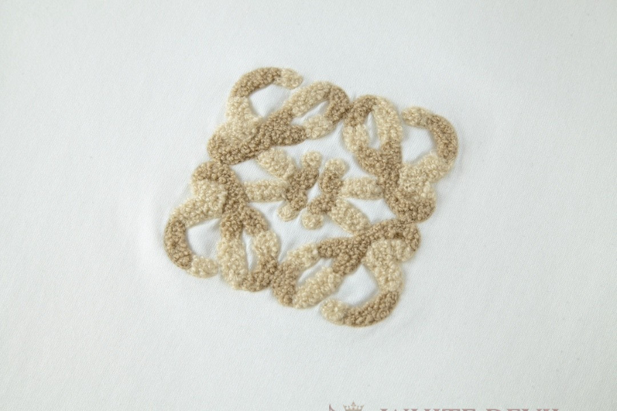 하얀악마 레플리카 로에베 반팔 (8).jpg