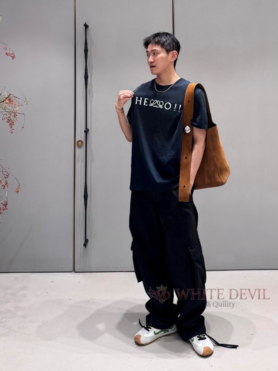 하얀악마 레플리카 로에베 반팔 (1).jpg