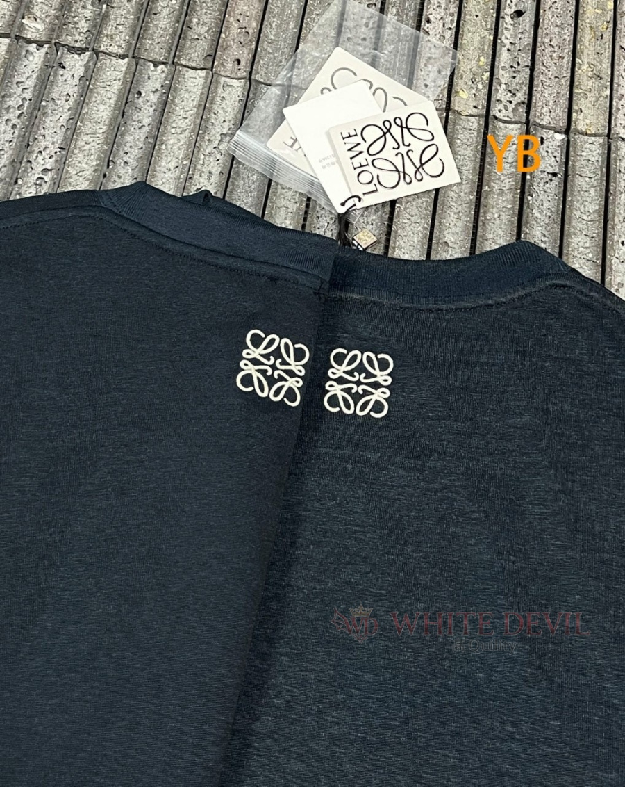 하얀악마 레플리카 로에베 반팔 (9).jpg