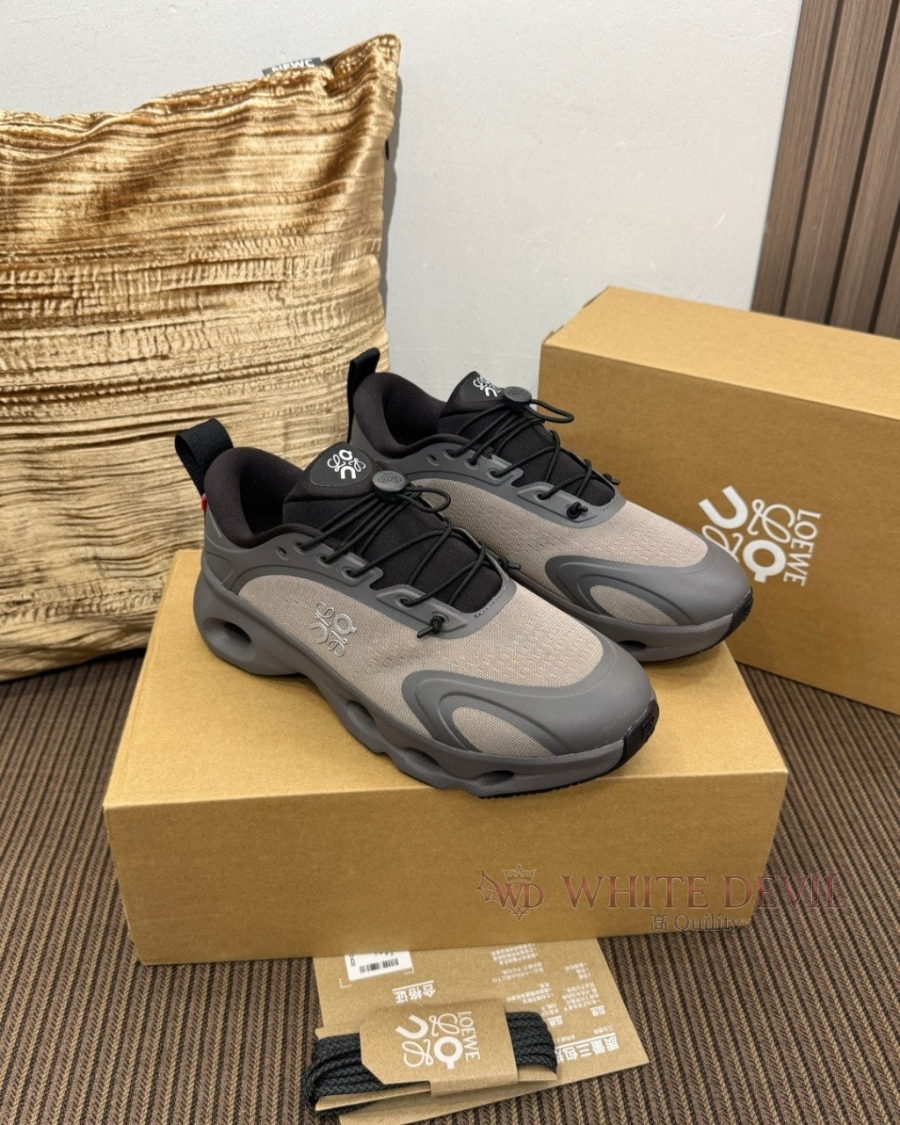 하얀악마 로에베 운동화 (4).jpg