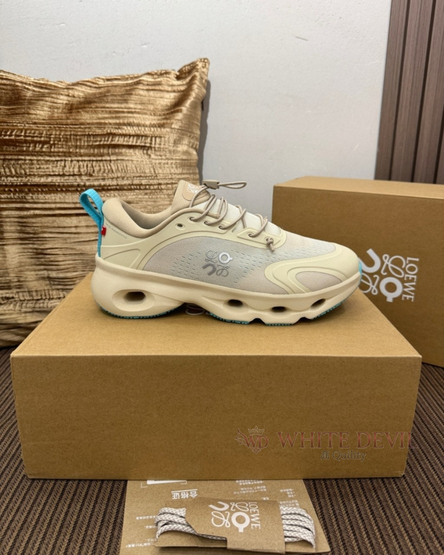 하얀악마 로에베 운동화 (10).jpg