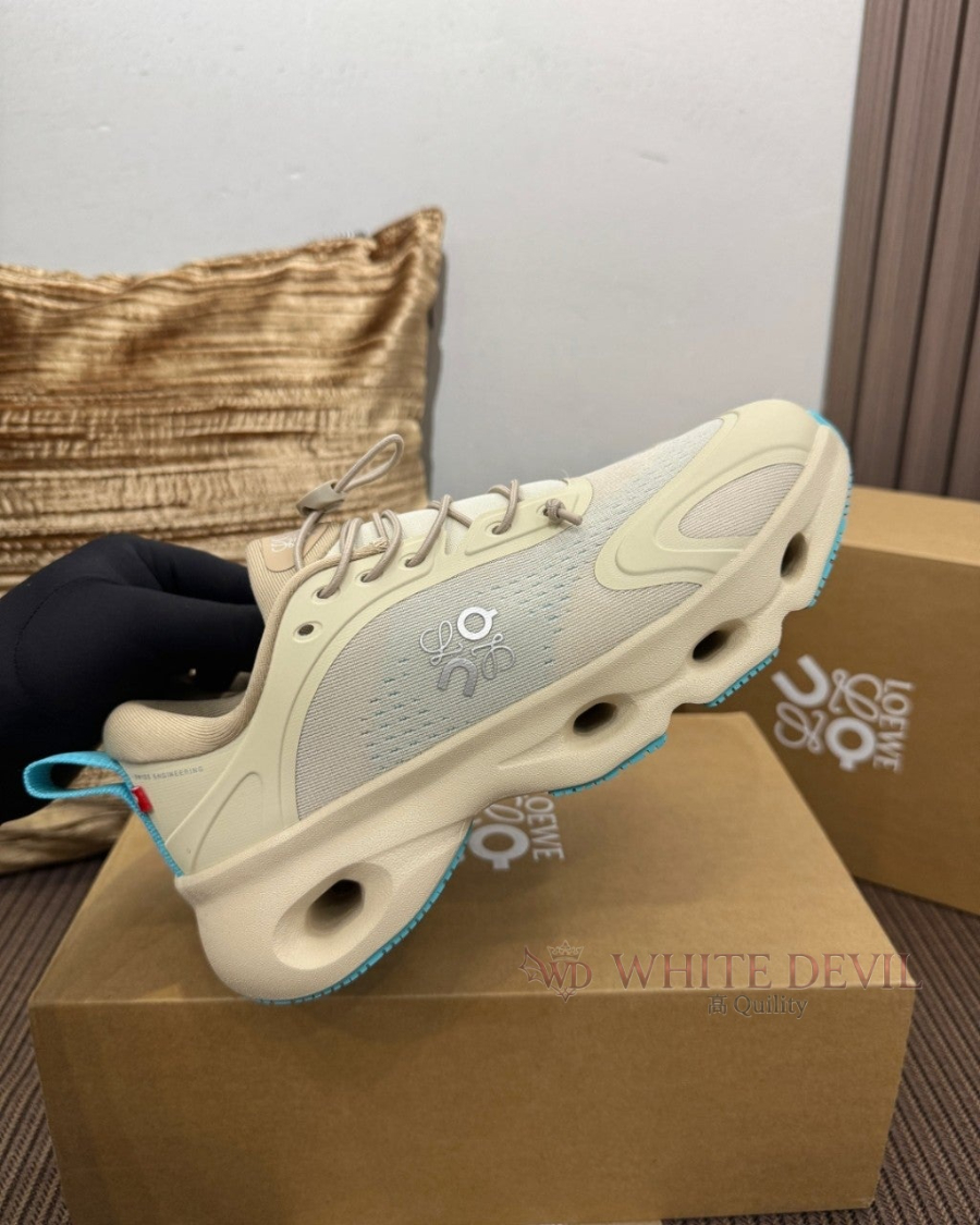 하얀악마 로에베 운동화 (9).jpg