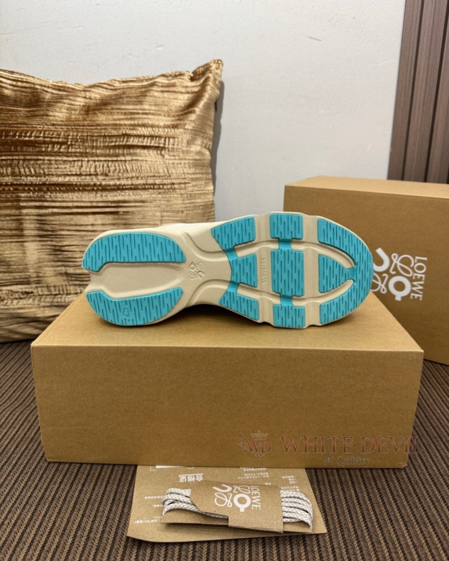 하얀악마 로에베 운동화 (13).jpg