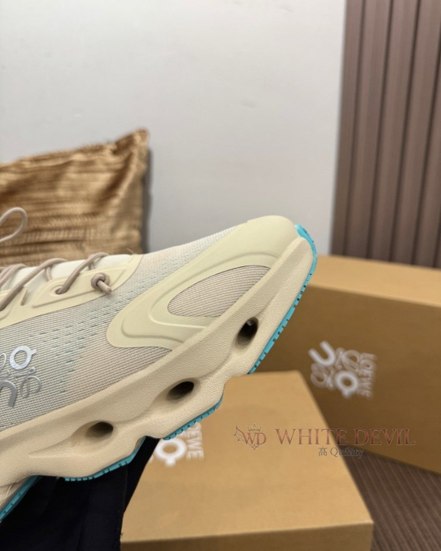 하얀악마 로에베 운동화 (17).jpg