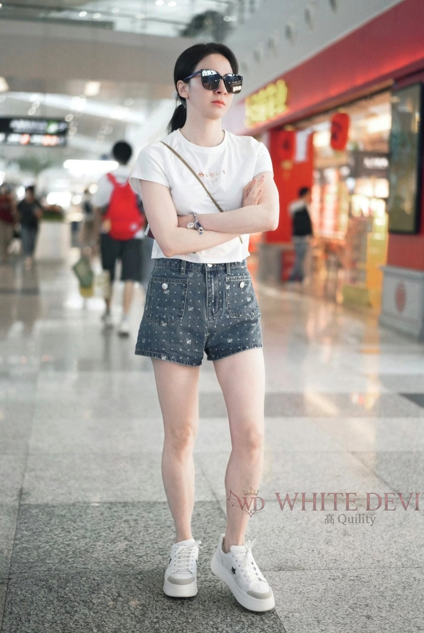 하얀악마 디올 운동화 (2).jpg