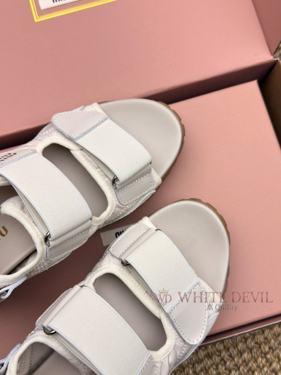하얀악마 레플리카 미우 샌들 (12).jpg