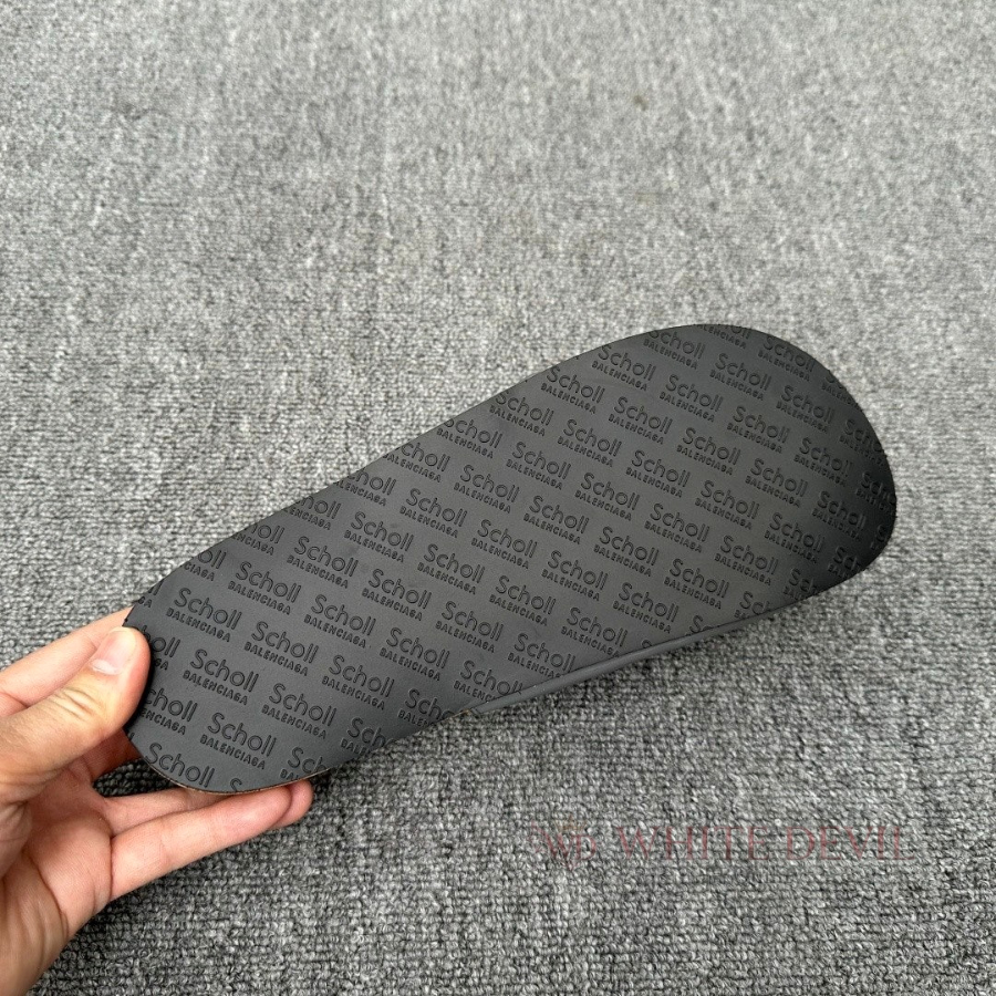 하얀악마 레플리카 발렌시아가 슬리퍼 (14).jpg