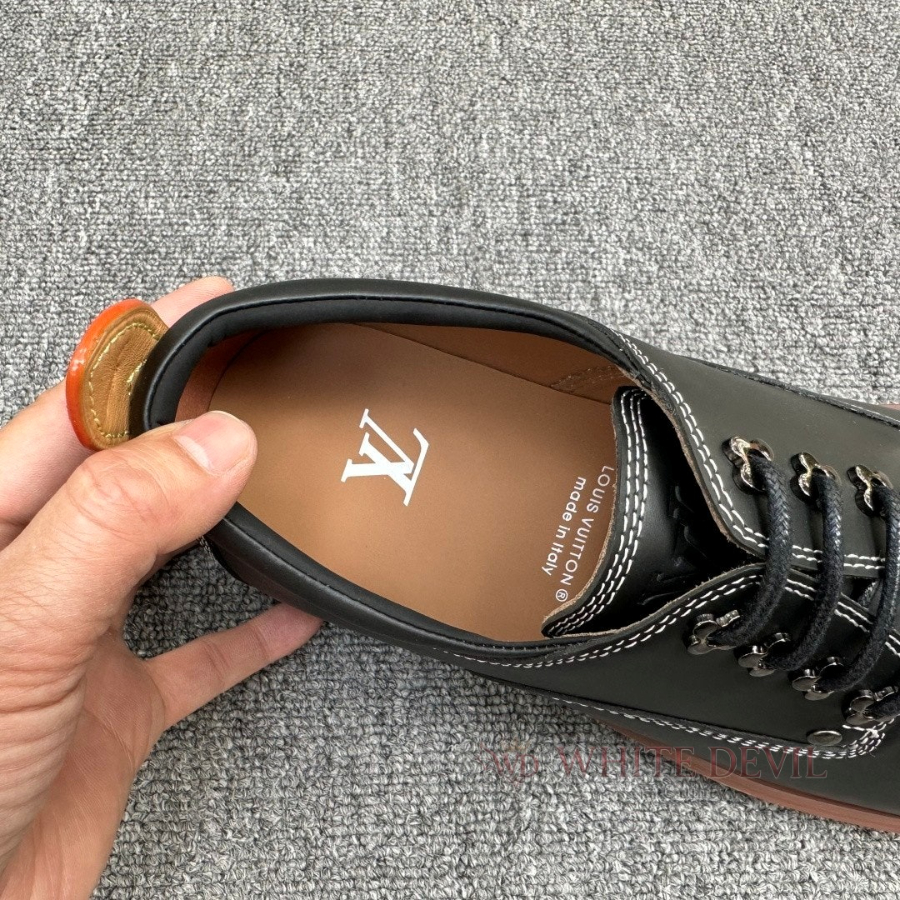 하얀악마 레플리카 루이비통 구두 (11).jpg