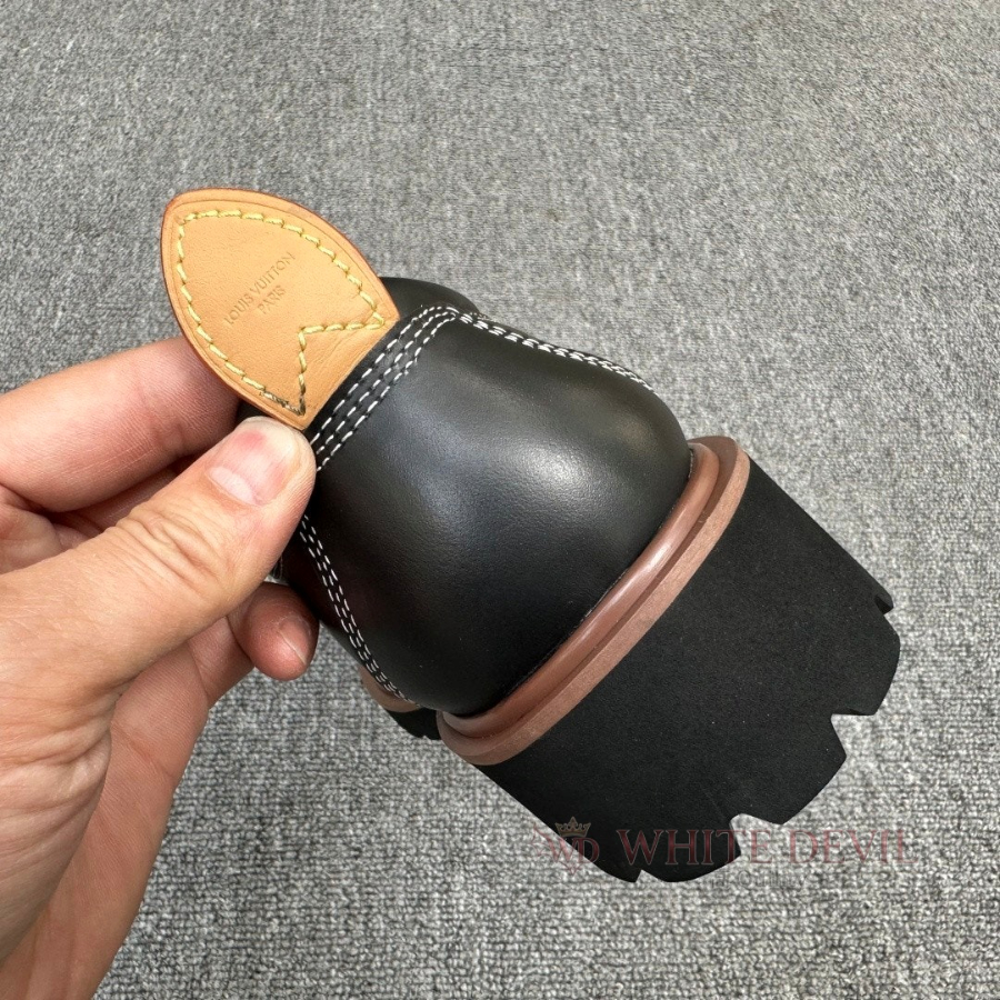 하얀악마 레플리카 루이비통 구두 (13).jpg