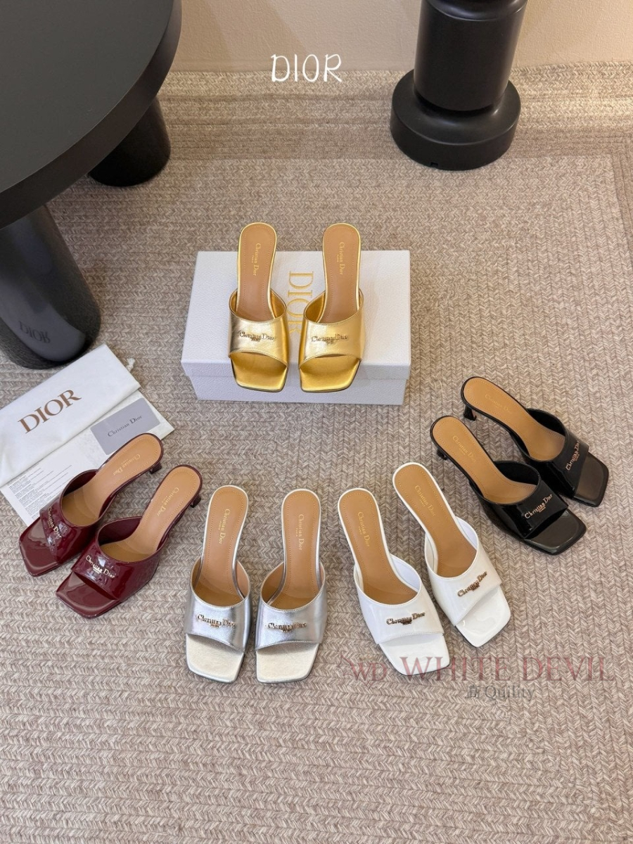 하얀악마 레플리카 디올 슬리퍼 (1).jpg