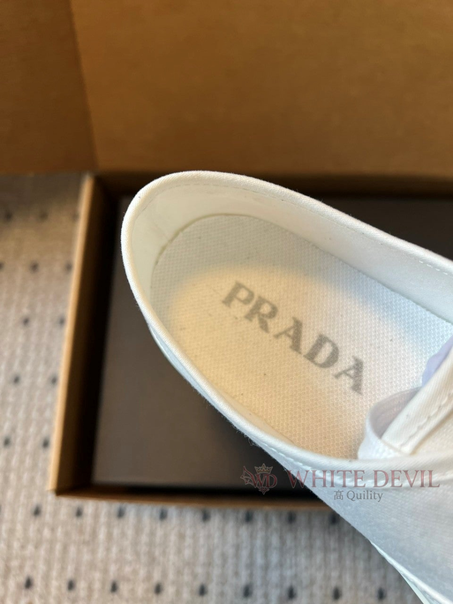 하얀악마 레플리카 프라다 운동화 (13).jpg