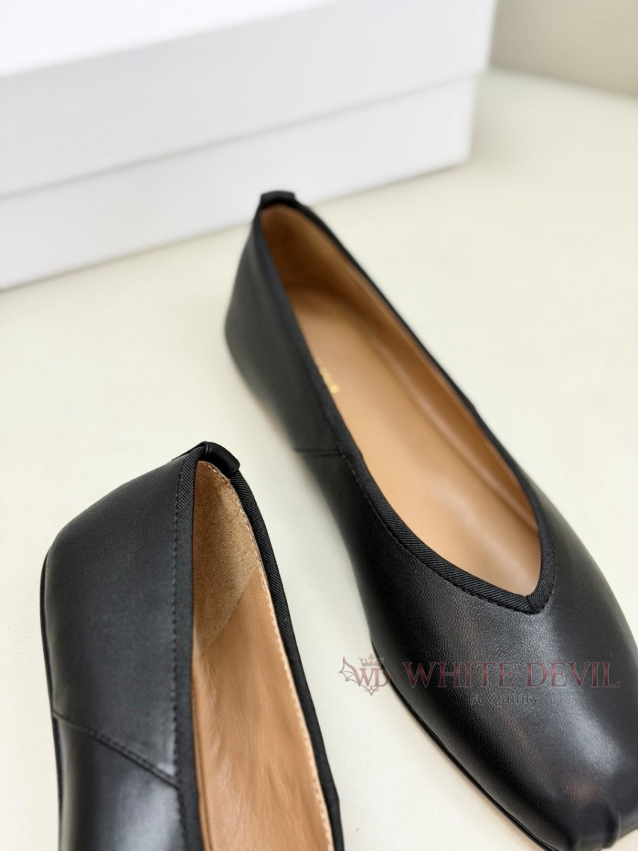 하얀악마 레플리카 더로우 플랫 (7).jpg