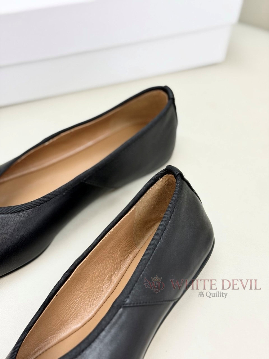 하얀악마 레플리카 더로우 플랫 (9).jpg