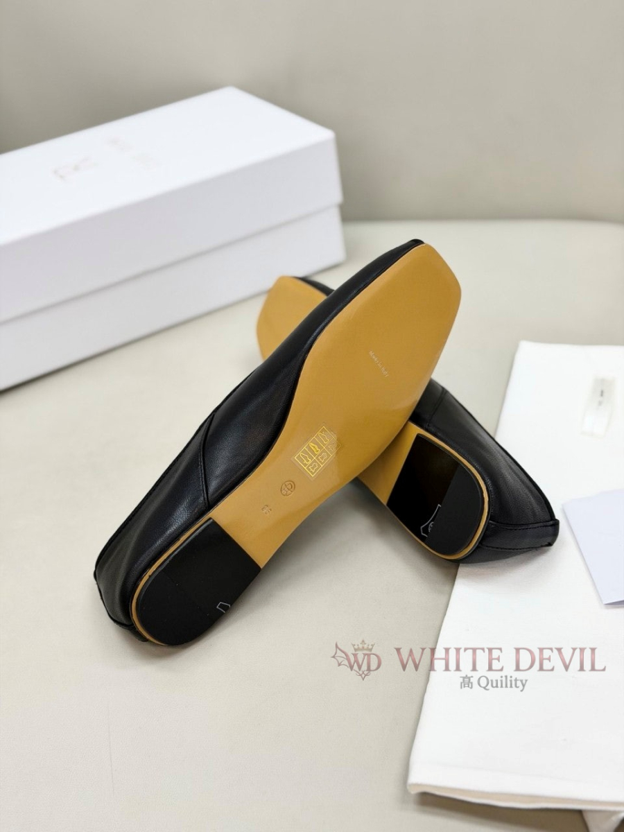 하얀악마 레플리카 더로우 플랫 (11).jpg