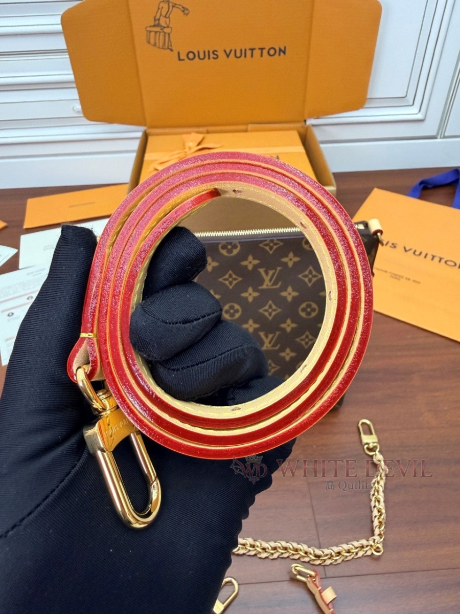 하얀악마 이미테이션 루이 숄더백 (9).jpg