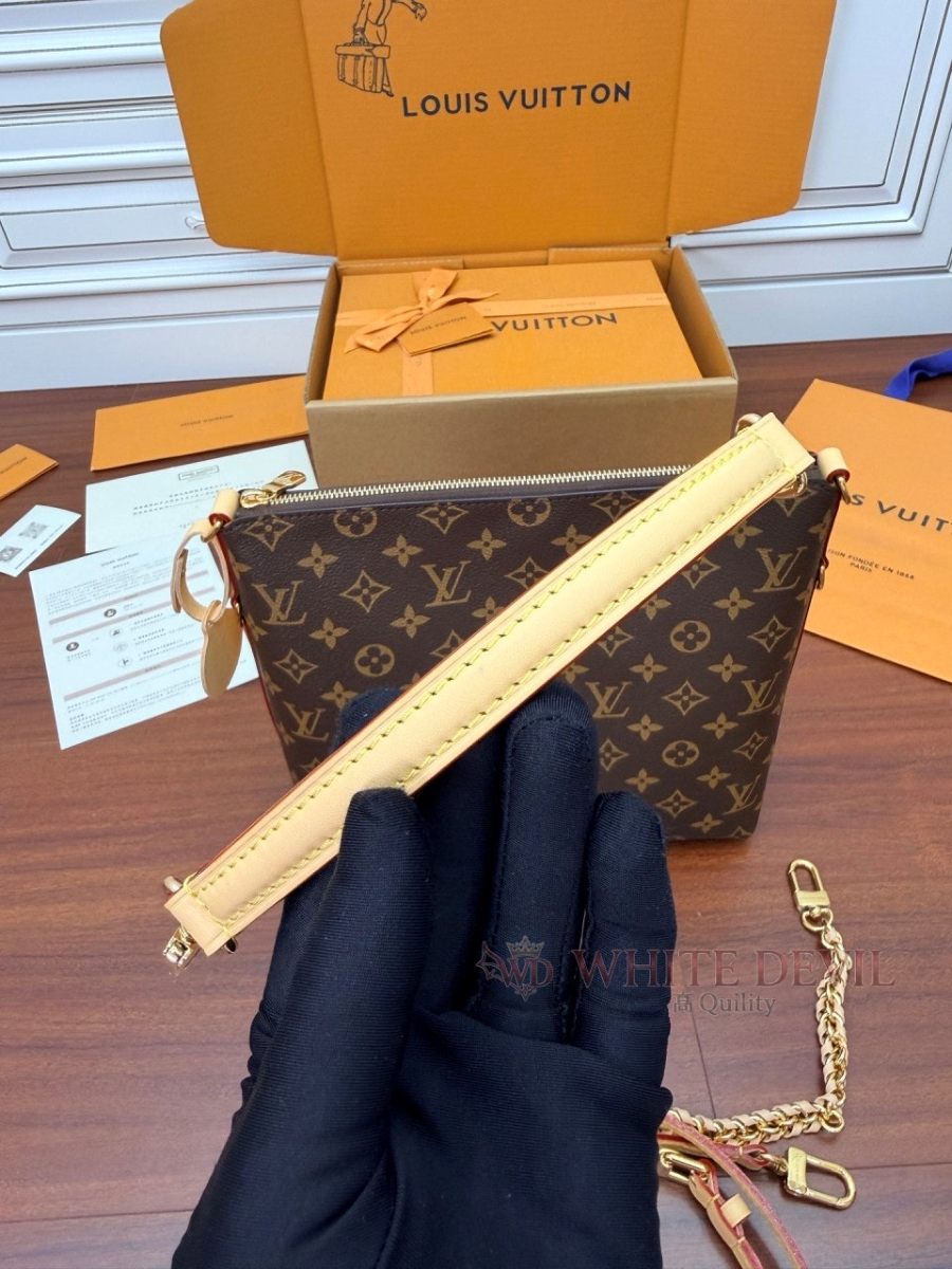 하얀악마 이미테이션 루이 숄더백 (10).jpg