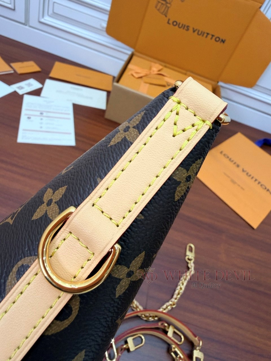 하얀악마 이미테이션 루이 숄더백 (14).jpg