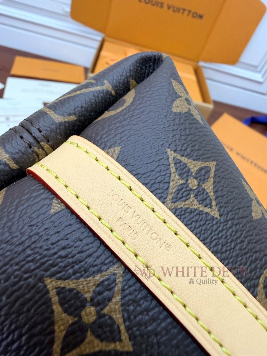 하얀악마 이미테이션 루이 숄더백 (15).jpg