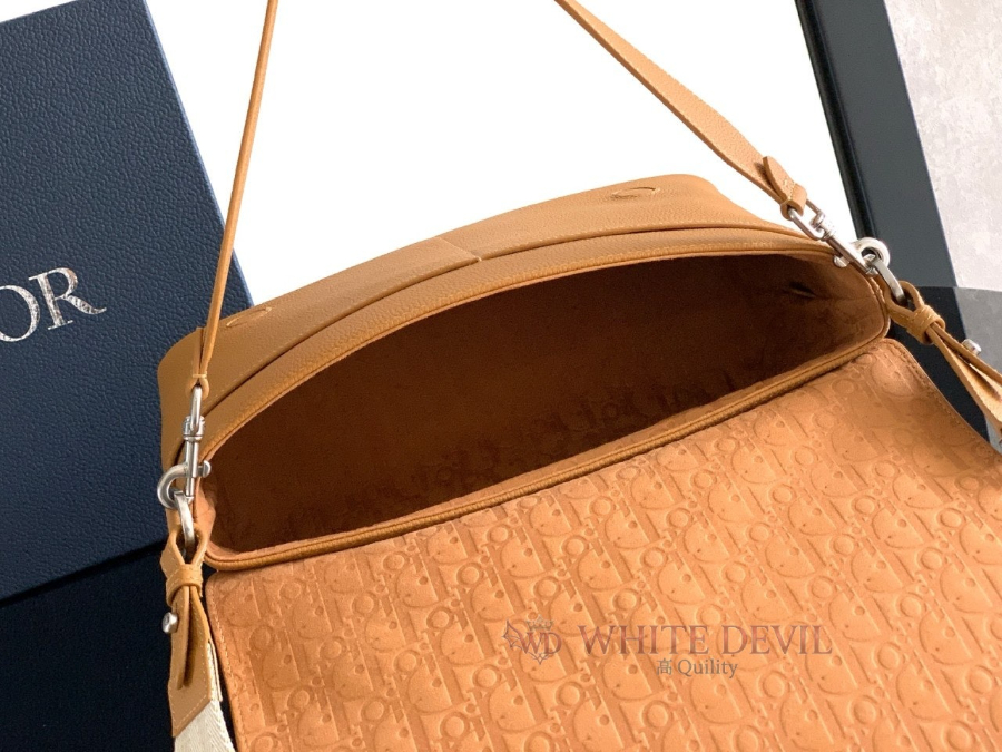 하얀악마 이미테이션 디올 메신저백 (9).jpg