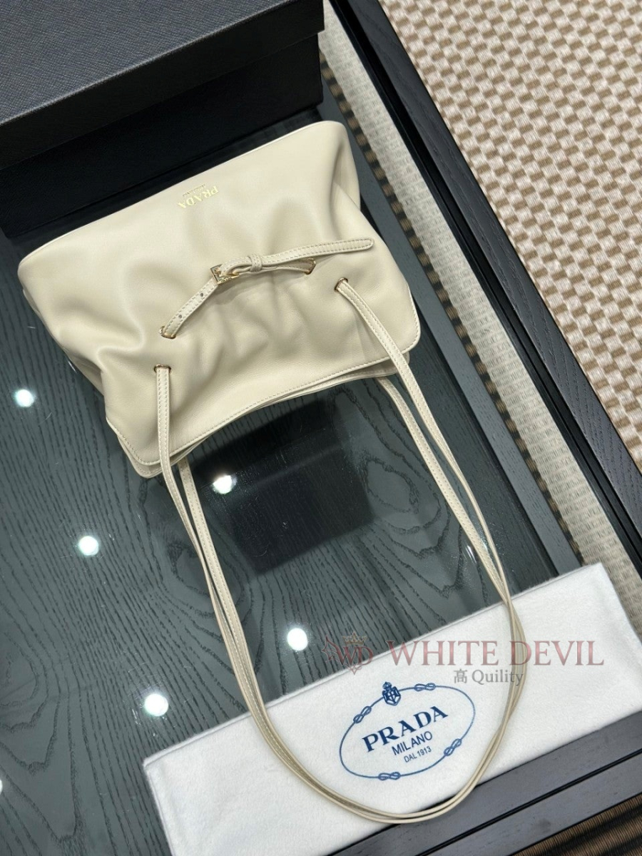 하얀악마 이미테이션 프라다 핸드백 (4).jpg