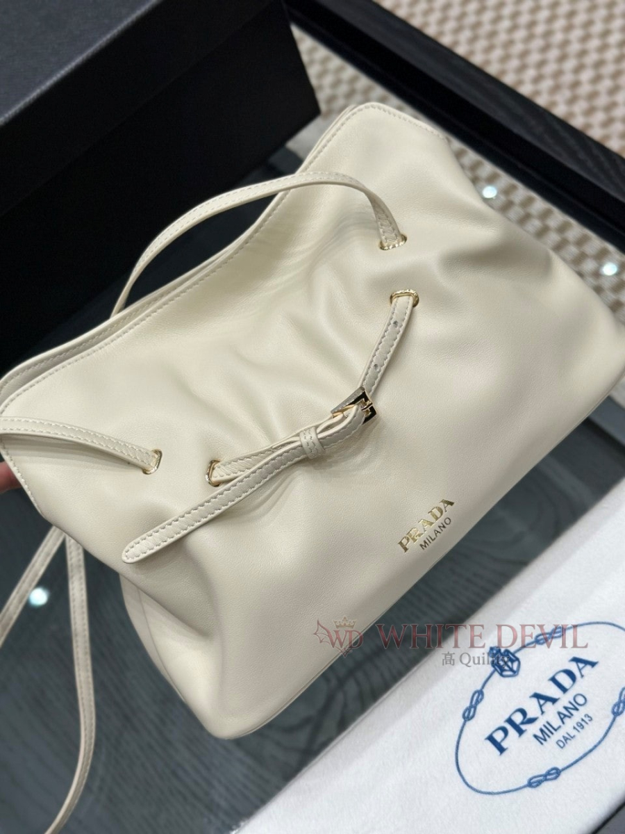 하얀악마 이미테이션 프라다 핸드백 (5).jpg
