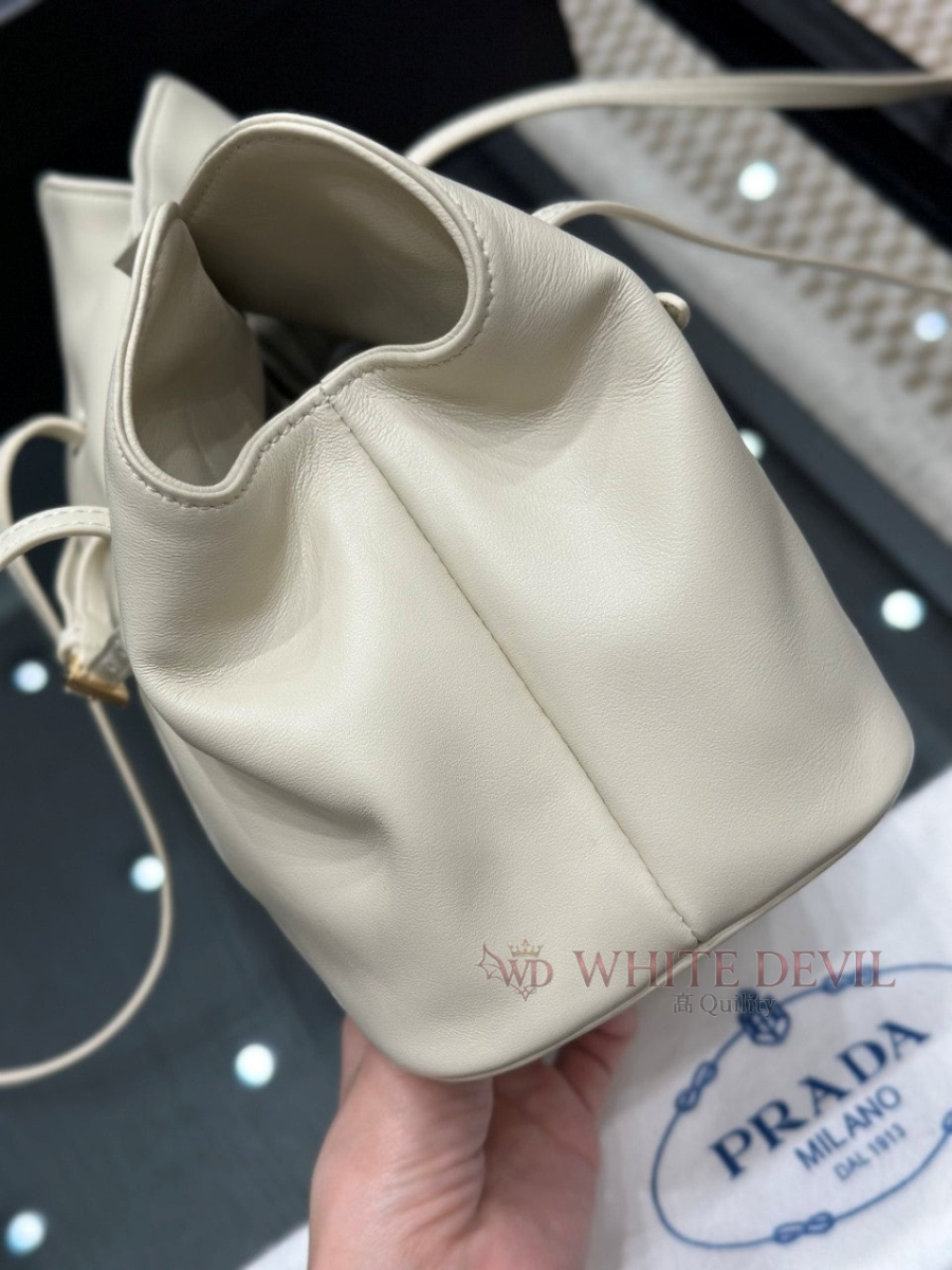 하얀악마 이미테이션 프라다 핸드백 (7).jpg